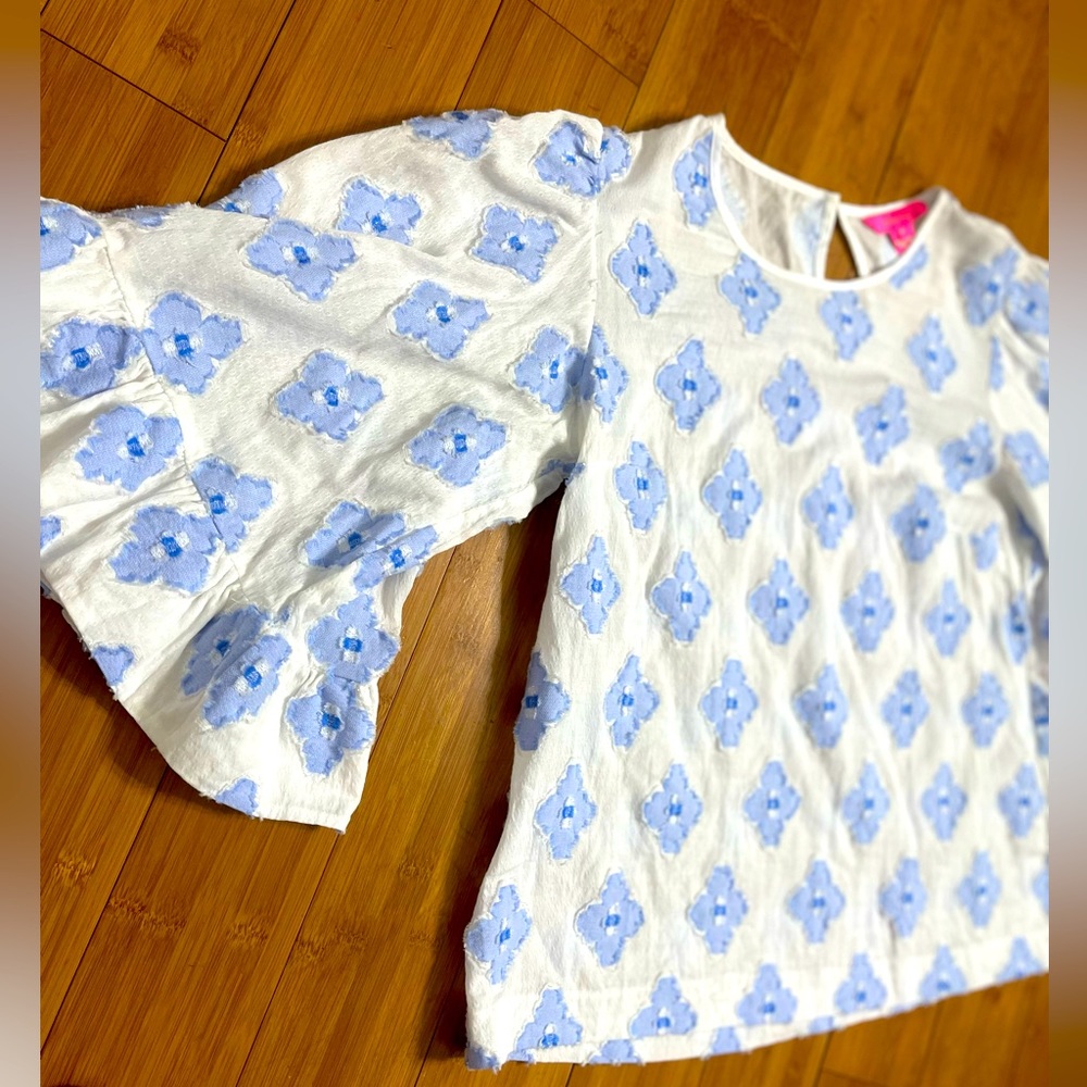 Lilly Pulitzer stunning belle sleeve blouse top 🥰